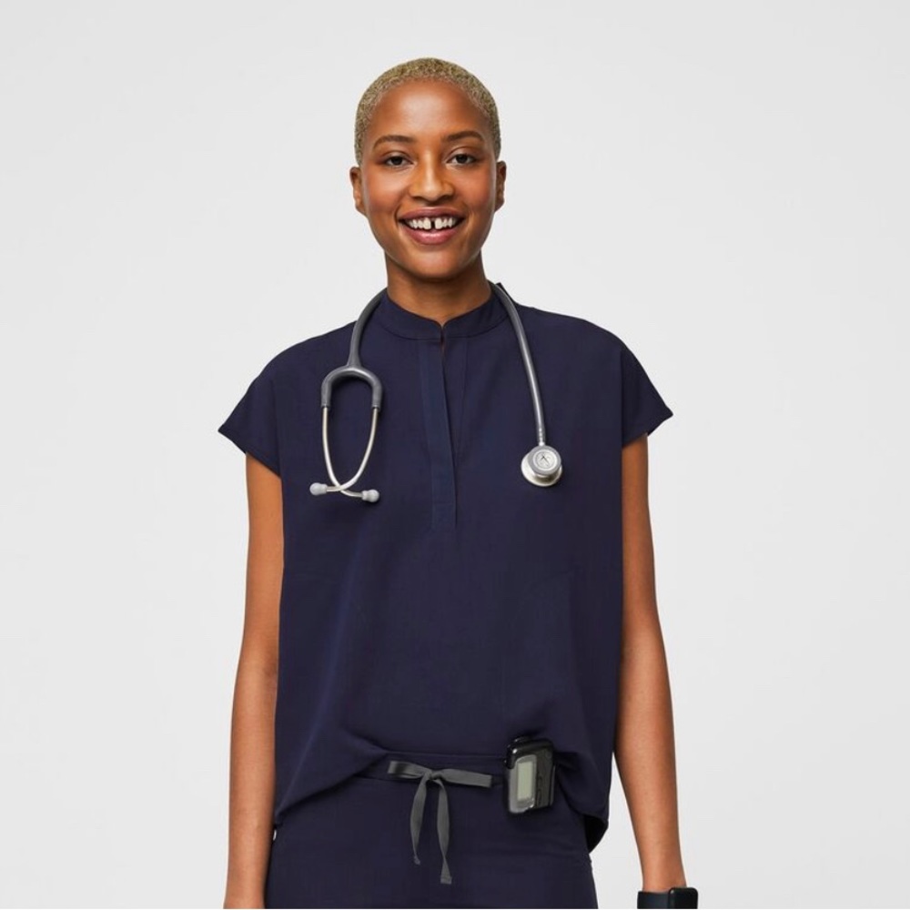 Figs Scrub Top | Size: Medium | Color: Midnight Blue ⚠️not same color as picture